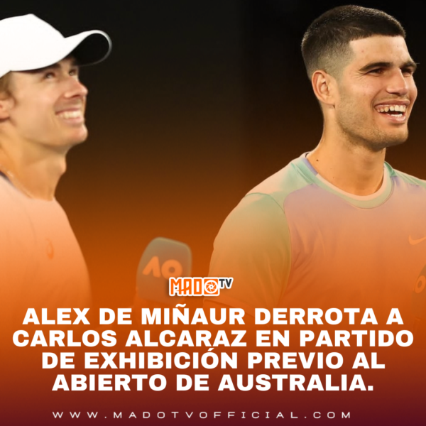 Alex de Miñaur derrota a Carlos Alcaraz en partido de exhibición previo al Abierto de Australia.