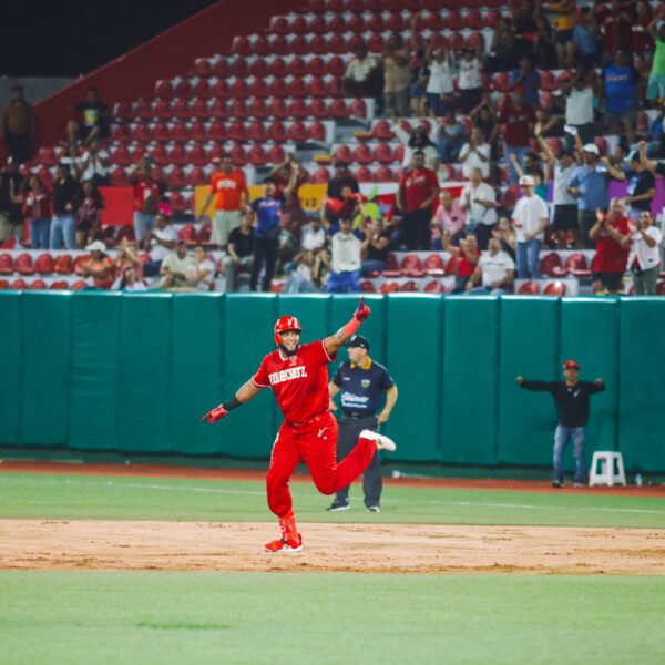¡EL ÁGUILA DEJA EN EL TERRENO A PERICOS!