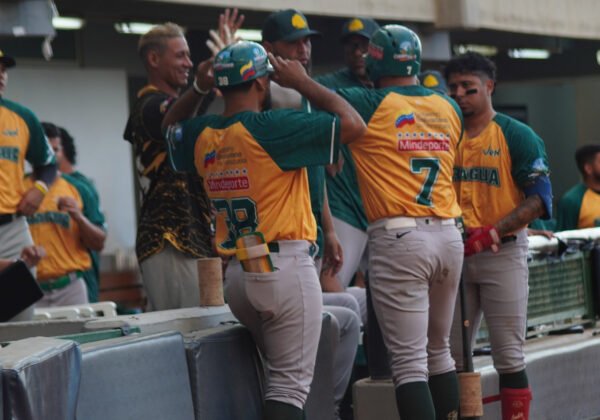 ¡Samanes arrasó y aseguró abrir la final en Maracay!