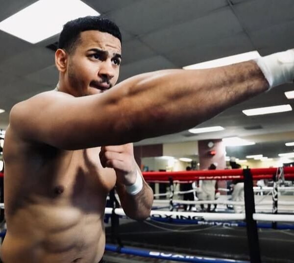 Rolly Romero desafía  a Manny Pacquiao