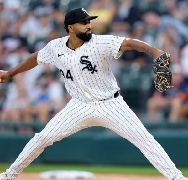 ¡Excelente salida de Yoendrys Gómez!