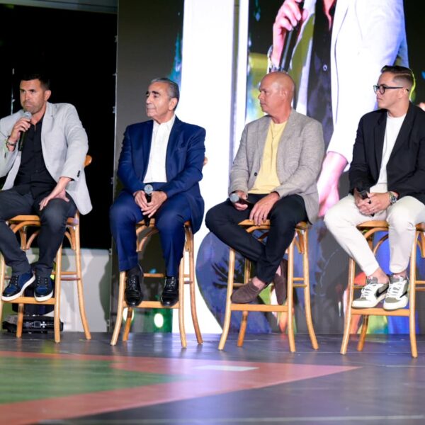 Pipe Urueta y las Águilas listas para la nueva temporada