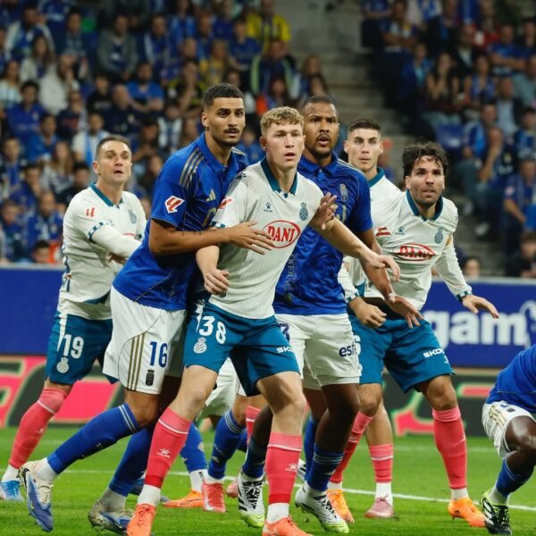 El Real Oviedo de Rondón cae en casa ante el Espanyol