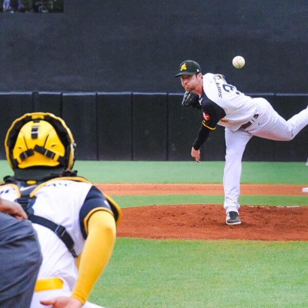 Águilas Cibaeñas vencen 4-0 a Tigres del Licey en la primera edición del Clásico del Béisbol Invernal