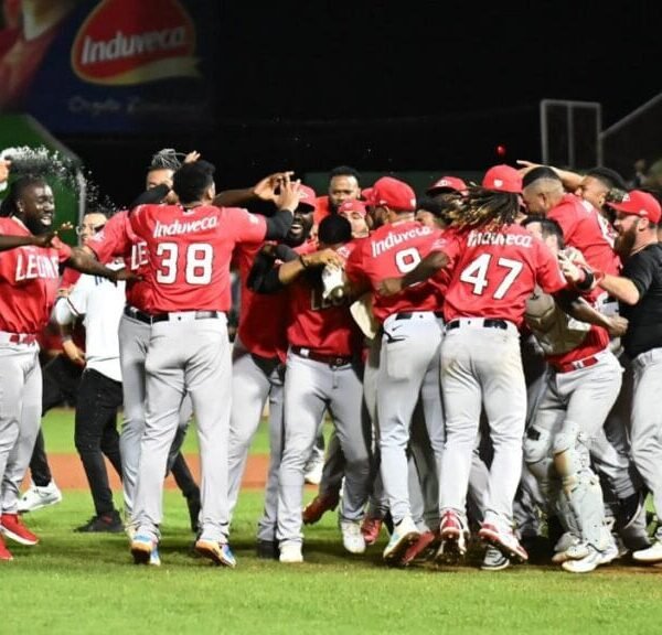 ¡Los Leones rugen por tercera noche seguida!