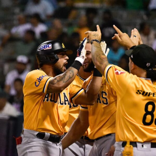 Emmanuel Rodríguez guía la cuarta victoria seguida de las Águilas en un dramático final