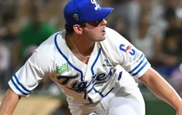 Tigres del Licey confirman regreso del zurdo Nico Tellache