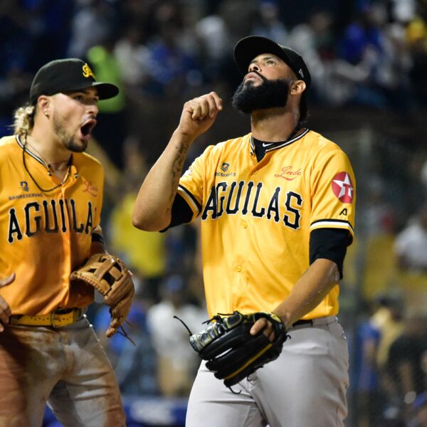 ÁGUILAS IMPARABLES: BLANQUEAN AL LICEY CON 15 PONCHES