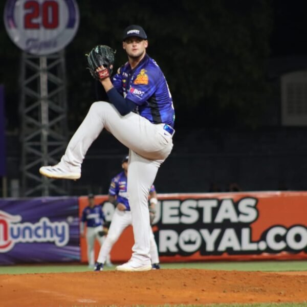 Buddy Bailey iluminó los bates de los Tigres en su homenaje.
