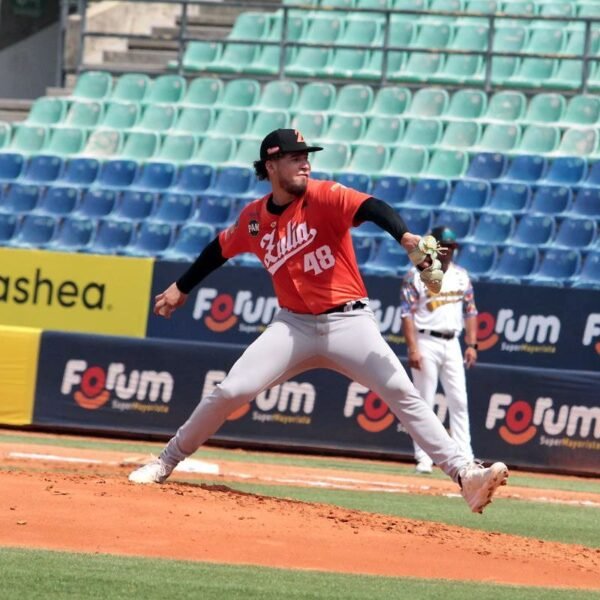 Aguilas vuela alto en la Isla y logra épica victoria ante Bravos 4-2.
