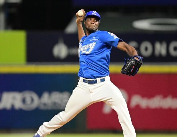 Licey define a sus abridores para la serie de tres encuentros de esta semana