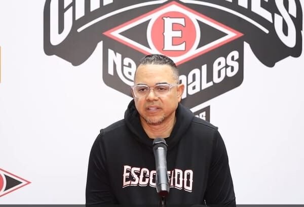 Reportan despido de Álex Cintrón y cambio entre Escogido y Estrellas Orientales