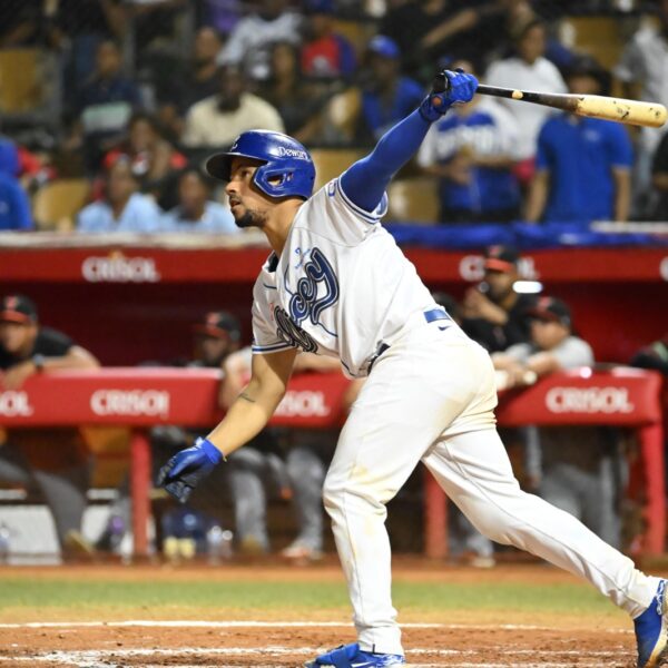 Mejía castiga con cuatro impulsadas y Licey supera a los Toros 7-3