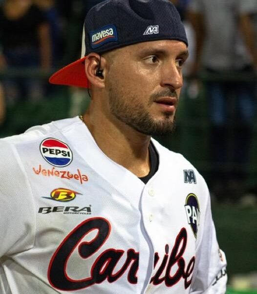 Herlis la botó y metió a Caribes: jonrón de oro en el 12do para sellar el pase al Round Robin