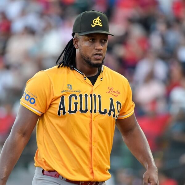 Águilas Cibaeñas frenan racha de los Leones con sólido triunfo 4-1 en el Quisqueya