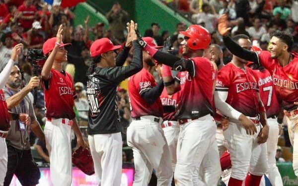 Leones colocan su número mágico en 4