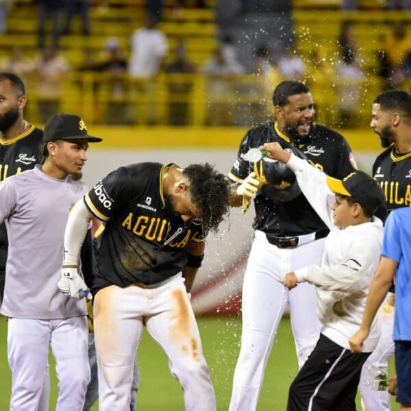Durán decide en entradas extras y las Águilas tumban a los Gigantes en el Cibao