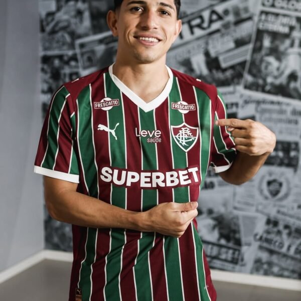 ¡Oficial! Savarino pasa del Botafogo al Fluminense en Brasil