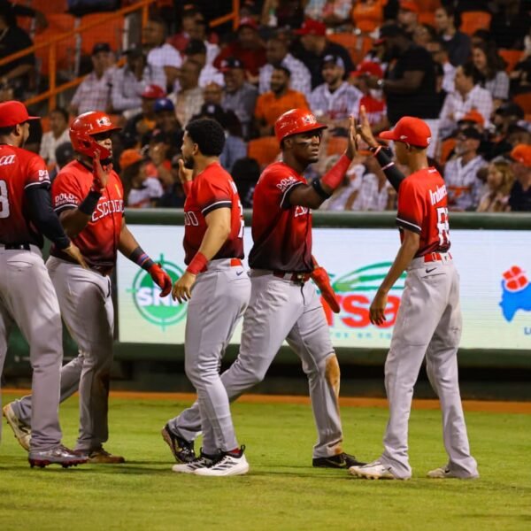Escogido se afirma en la cima y toma ventaja 2-0 en la Serie Final