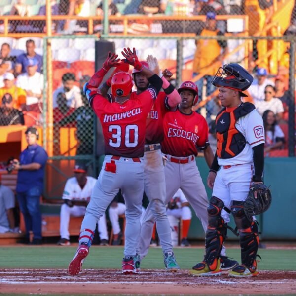 Escogido vence a Toros en 11 entradas y queda a un paso del bicampeonato de LIDOM