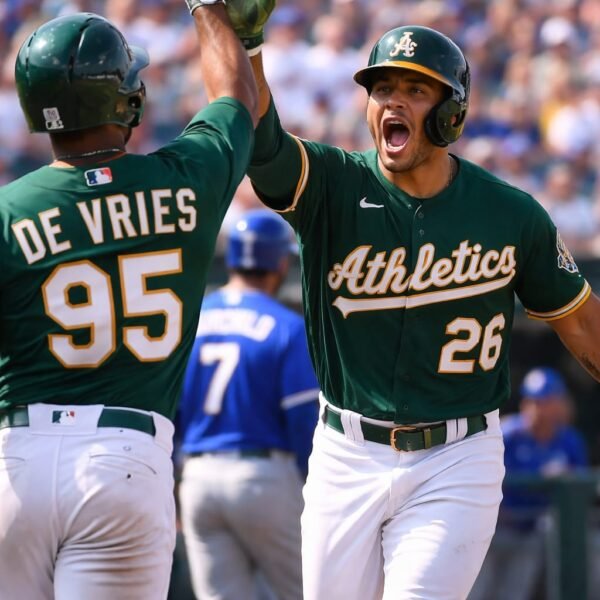 Atléticos desatan ofensiva demoledora y aplastan 12-1 a Reales en jornada de entrenamientos de MLB