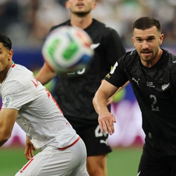LOCURA EN LOS ÁNGELES: IRÁN 2-2 NUEVA ZELANDA EN UN PARTIDO DE IDA Y VUELTA TOTAL